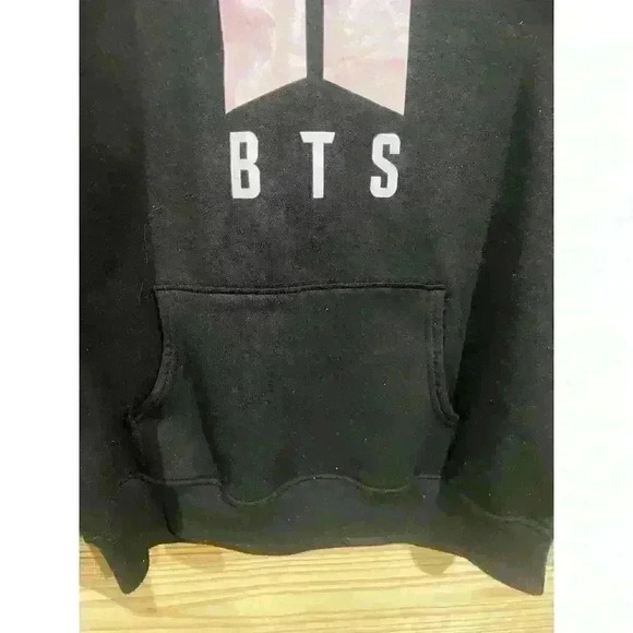 BTS World Tour Love Yourself Long Sleeve Hoodie, size L - Picture 3 of 11